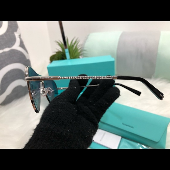 Tiffany Aviator Sunglasses - Picture 10 of 12